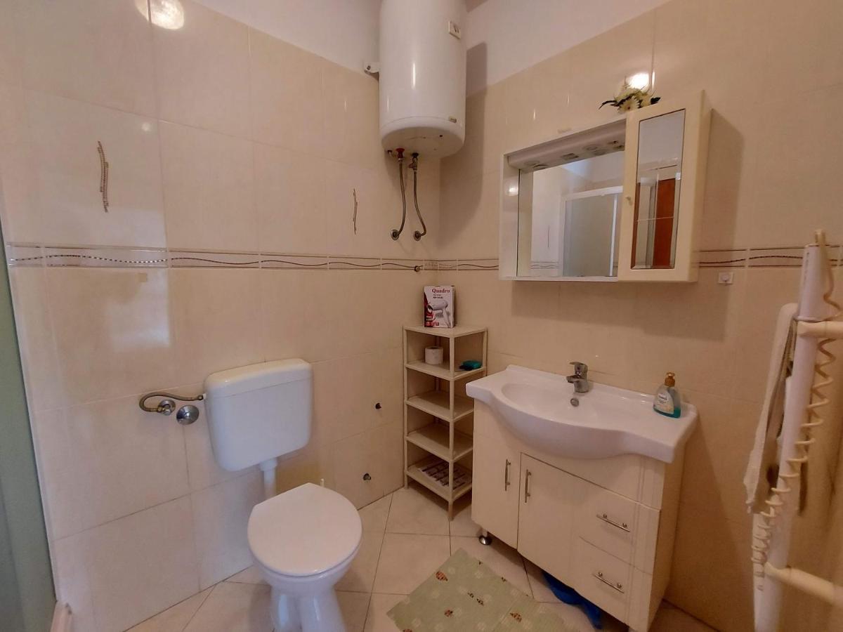 Apartments Fam Tomasic Baska  Room photo
